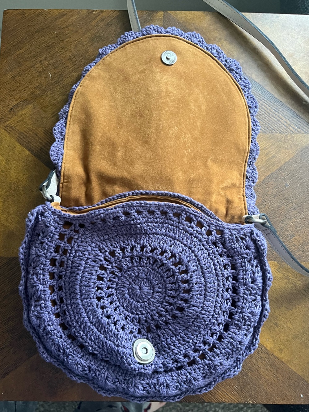 Patricia Nash Purple Crochet Crossbody with White Strap - Picture 4 of 7